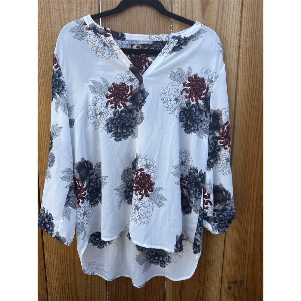 Daniel Rainn Womens Red and Blue Floral 3/4 Sleeve Relaxed Bohemian Blouse Sz L - Picture 2 of 12
